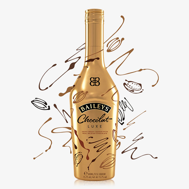 New Baileys chocolat luxe alchoholic drink cutout Stock Photo - Alamy