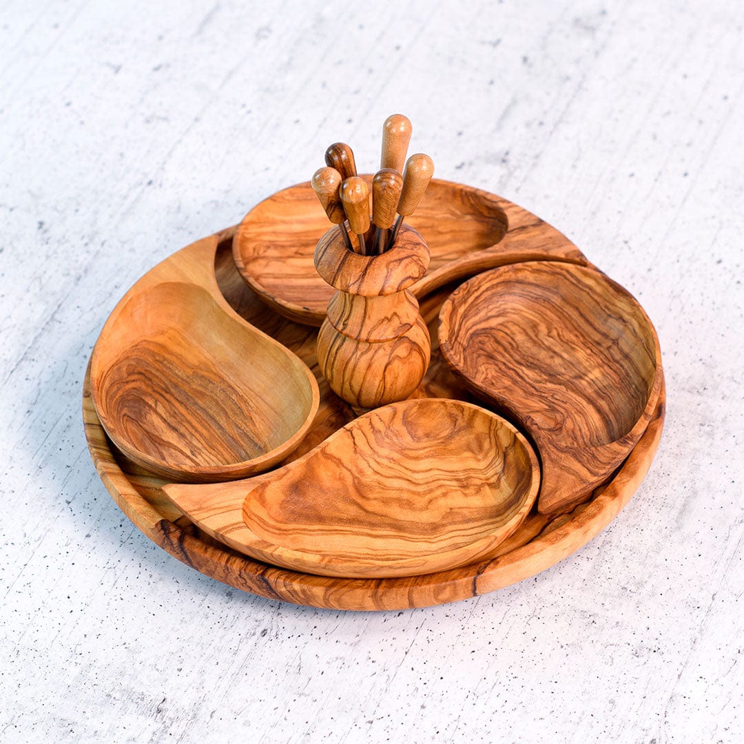 Set di 2 cucchiai da cucina in legno d'ulivo, rotondi + con angolo Set di 2 cucchiai da cucina in legno d'ulivo, rotondi + con angolo