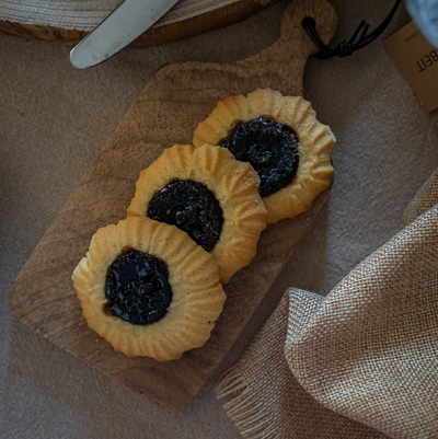 BISCUITS À LA CONFITURE DE PRUNES - DOLCE AVEJA 