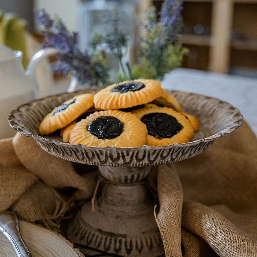 BISCUITS À LA CONFITURE DE PRUNES - DOLCE AVEJA 